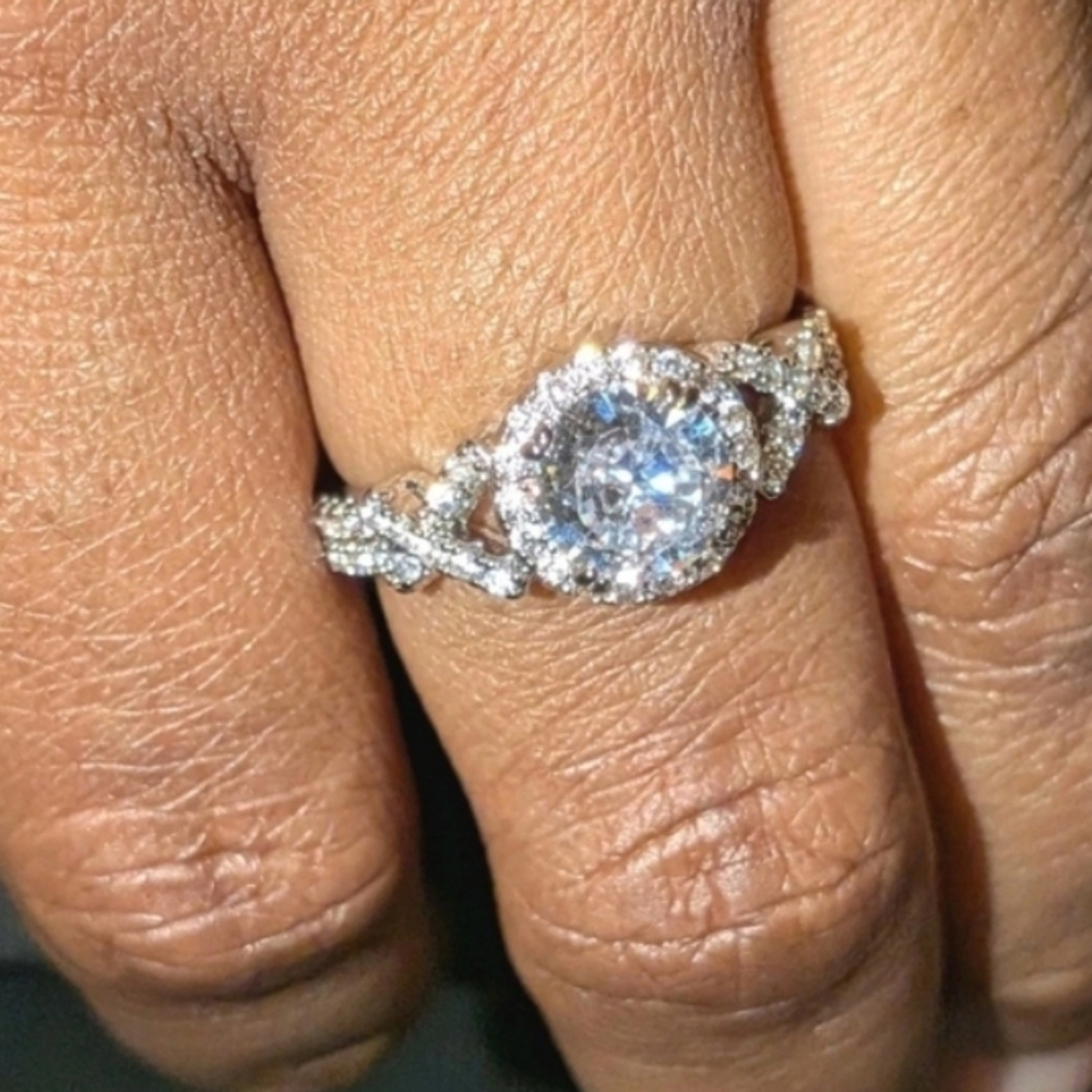 3.15 Ctw Round Moissanite Twisted Band Engagement 14k White gold Plated Ring